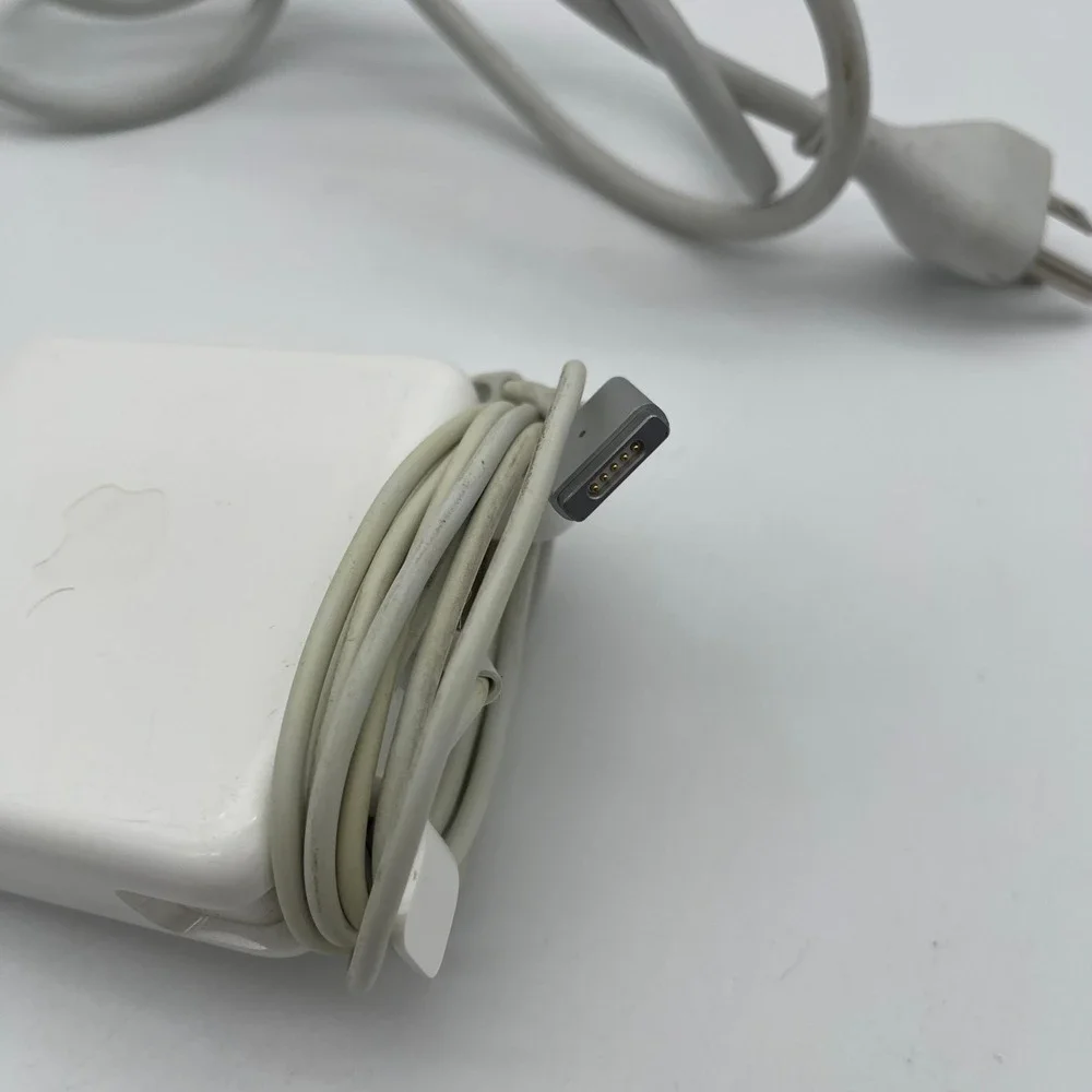 Apple 85W MagSafe 2 Power Adapter MacBook Pro Charger A1424 White OEM